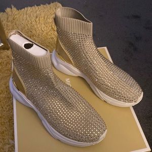 Michael Kors Bootie Size 7.5